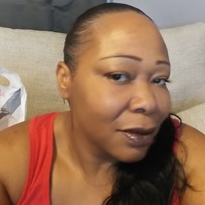 Meet your Posher, Lenise